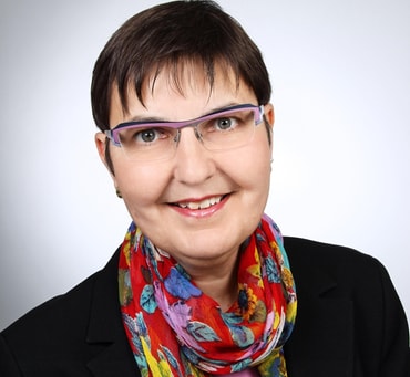 Dekanin Dr. Brigitte Müller